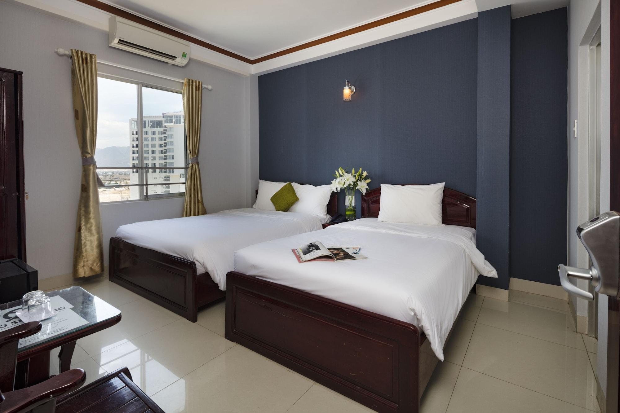 Oressund Hotel Nha Trang Exterior photo