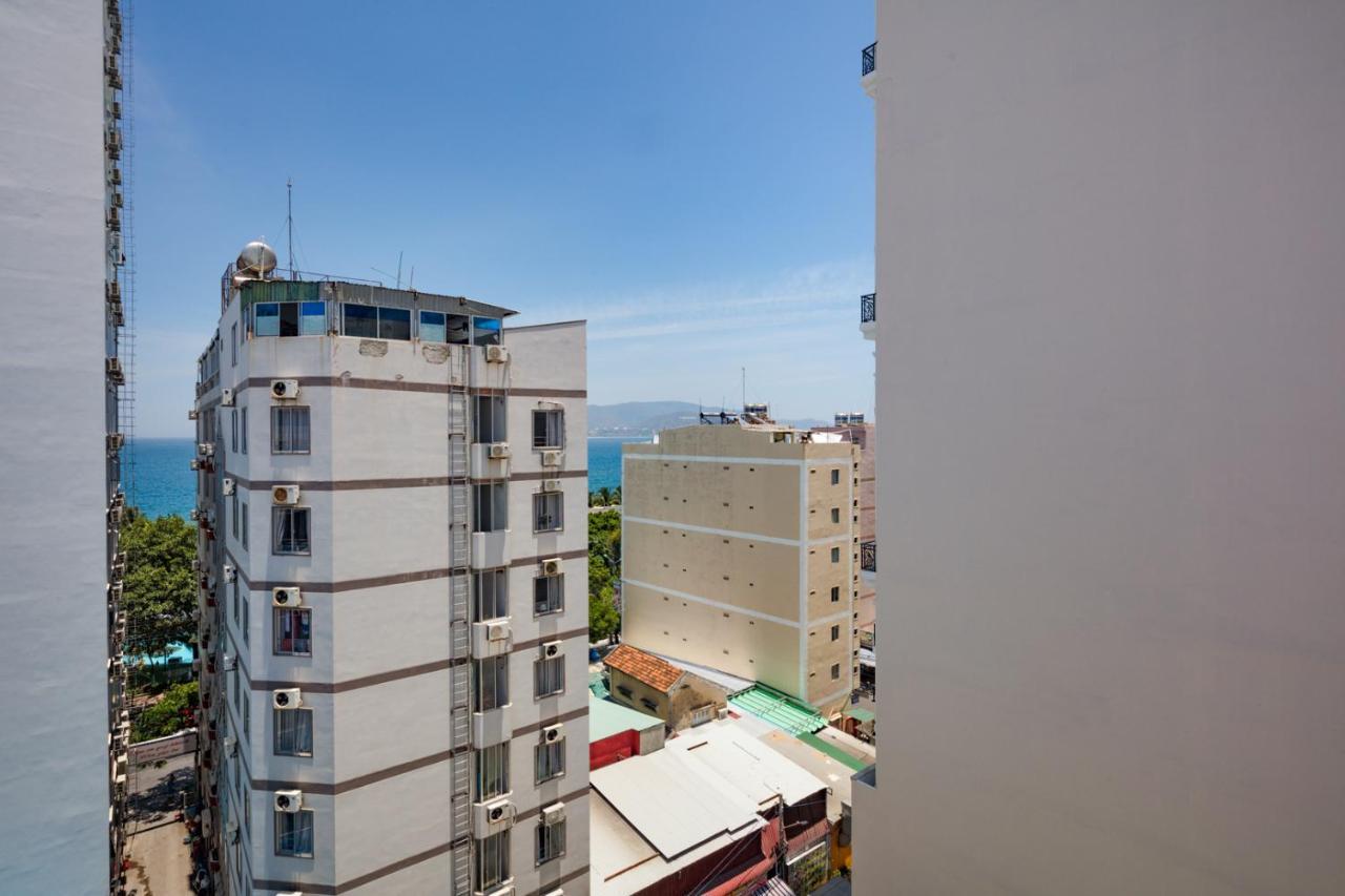 Oressund Hotel Nha Trang Exterior photo